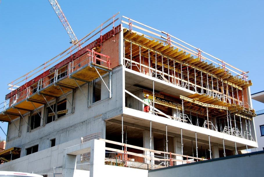 Na prodej jsou stovky českých firem. Přišla výměna generací.