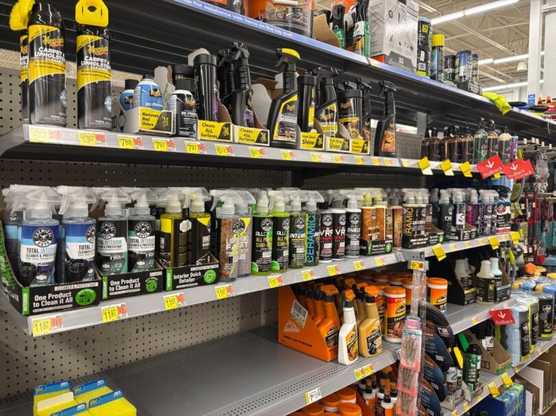 Prodej velkoobchodu s průmyslovou chemií